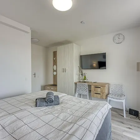 Adites Hotel 4*